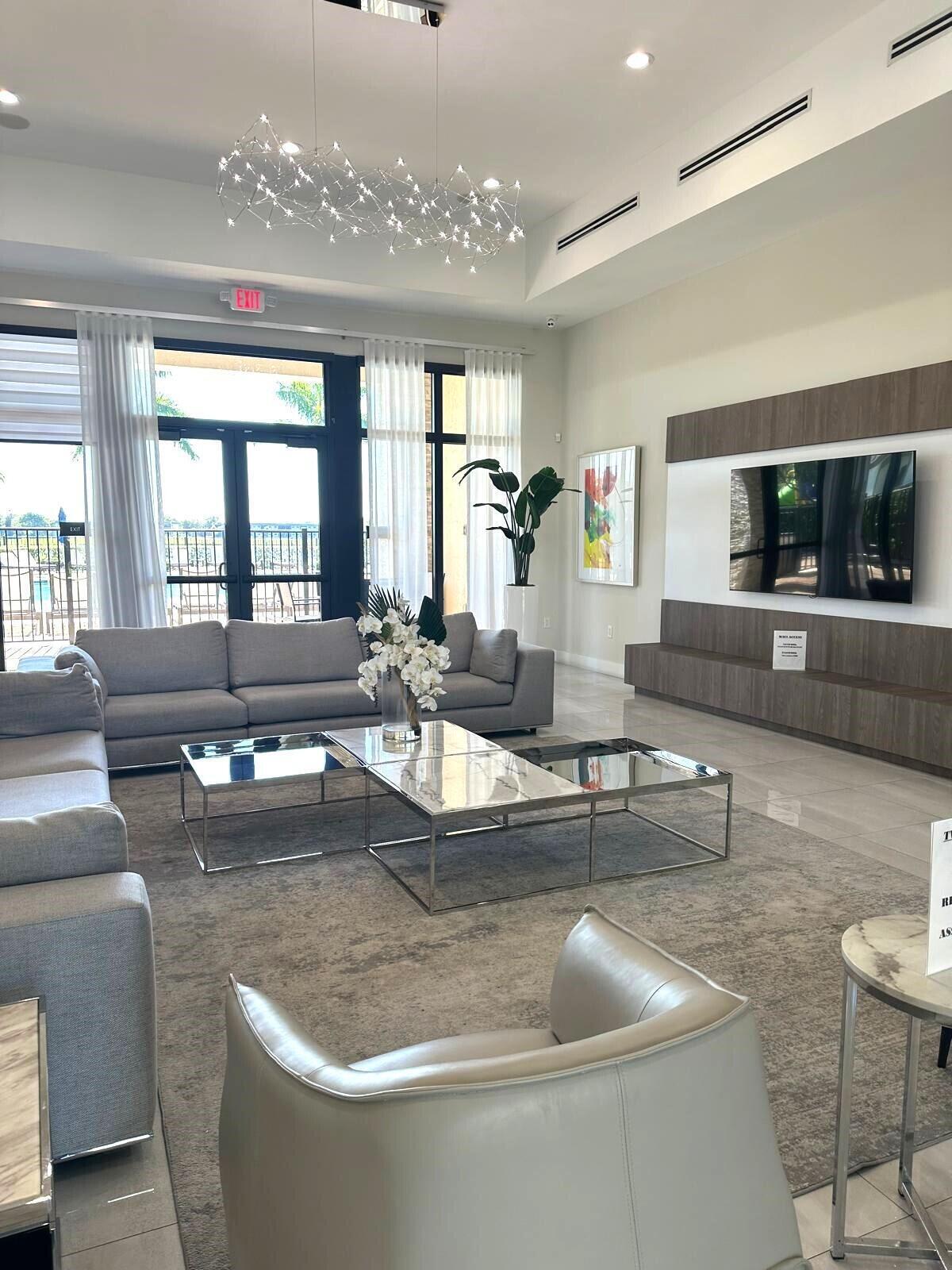 VIA VENTURA NEIGHBORHOOD 2 - Residential Lease