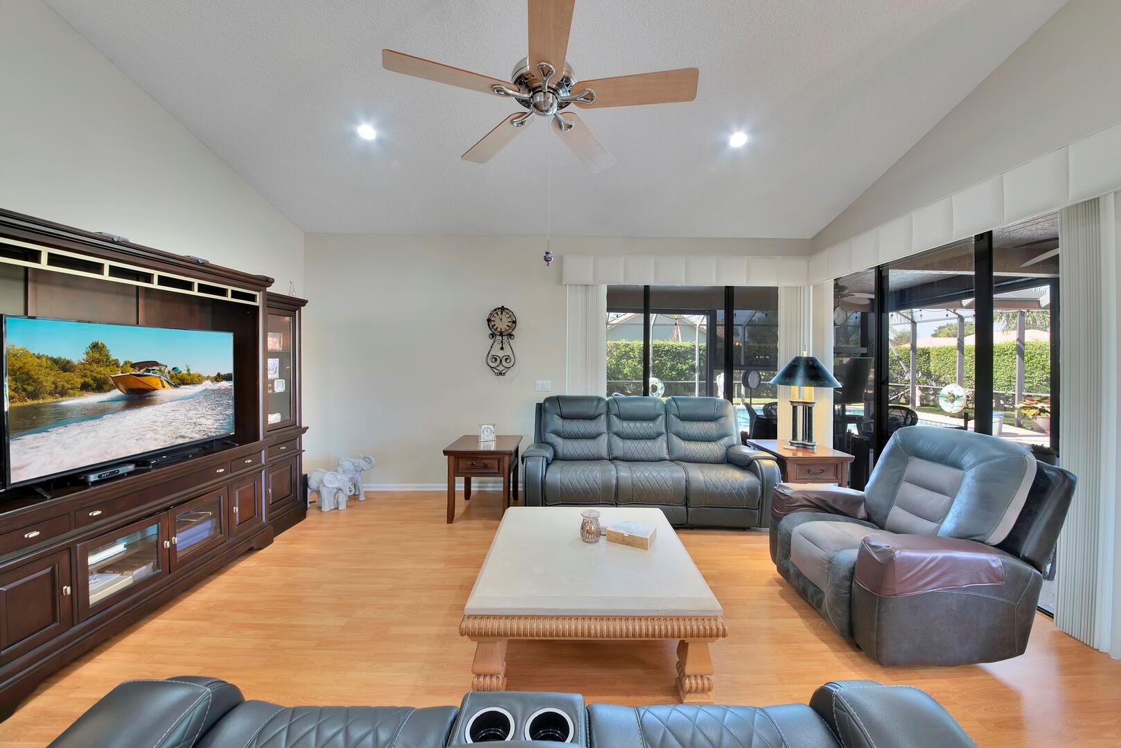 BOCA GREENS - Residential