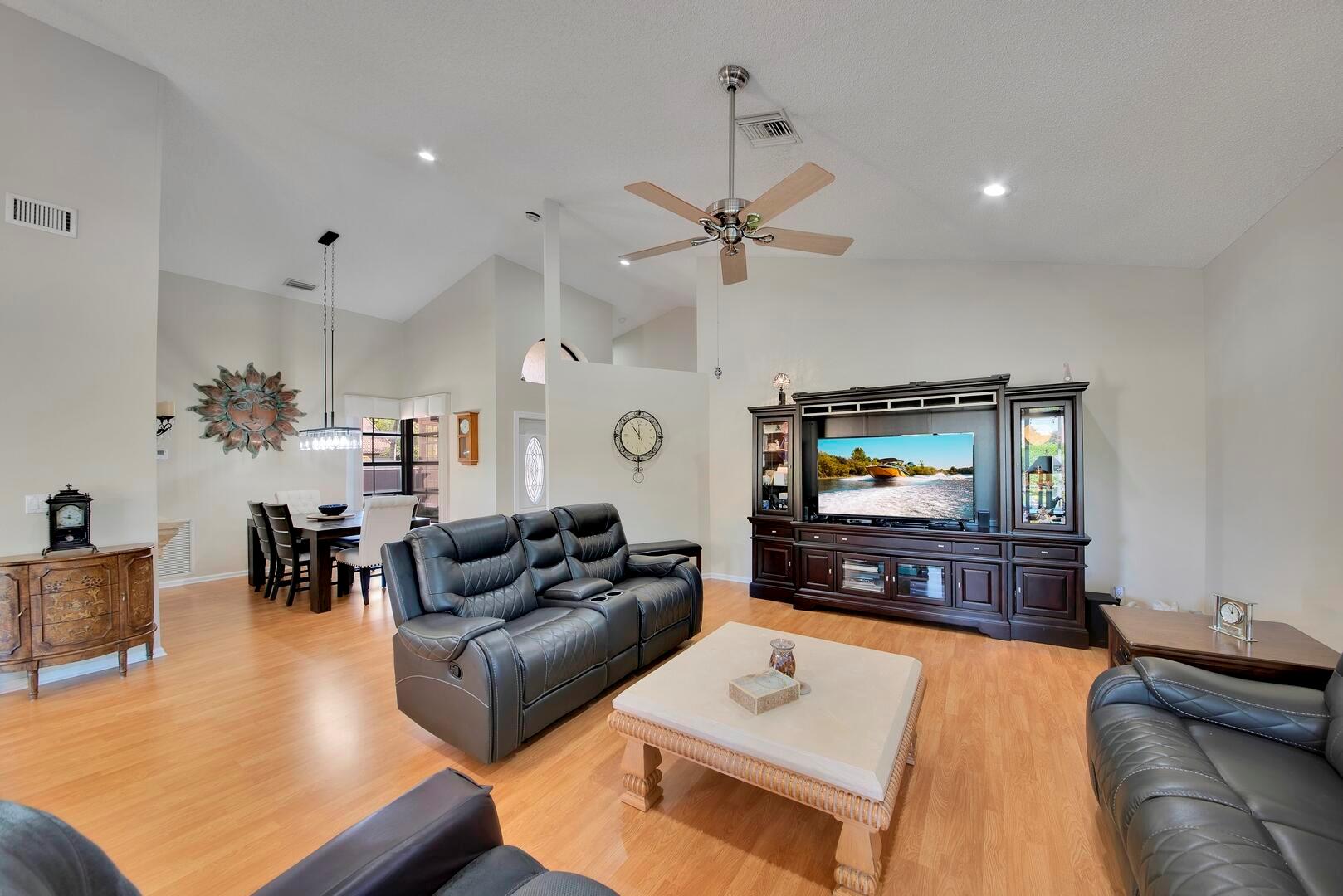 BOCA GREENS - Residential