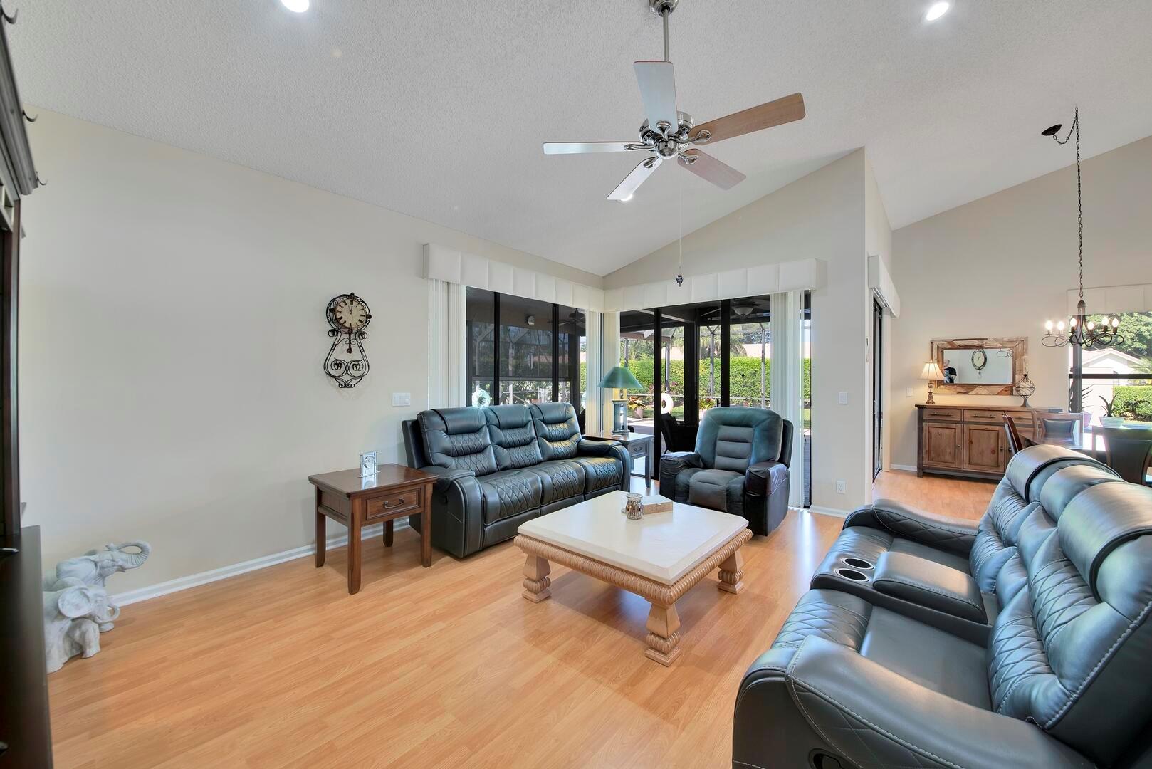 BOCA GREENS - Residential