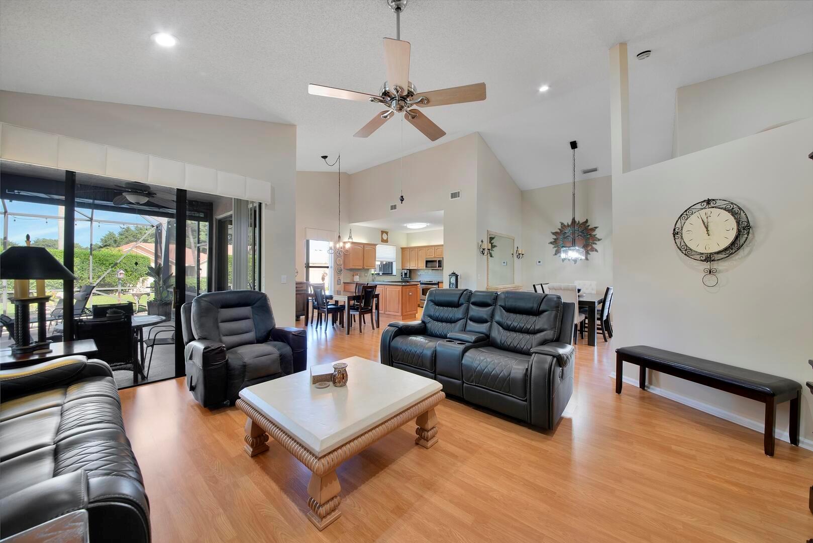 BOCA GREENS - Residential