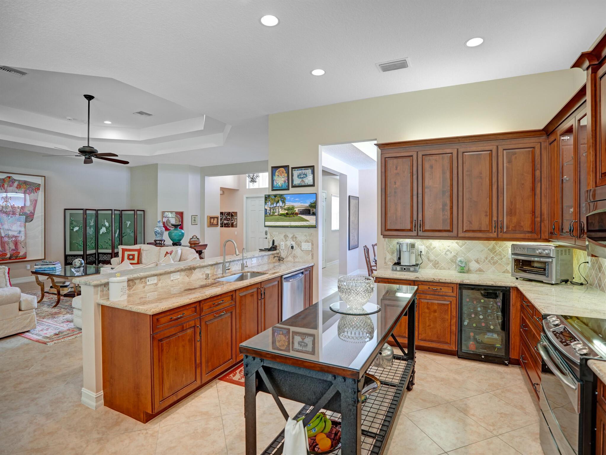 10606 Whitewind Circle