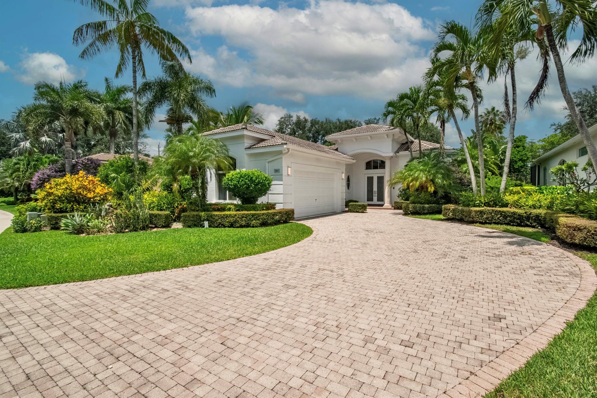 7837 Villa D Este Way