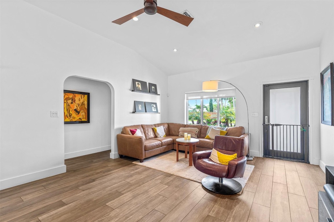 Poinsettia Heights - Residential