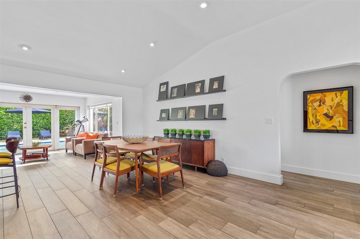 Poinsettia Heights - Residential