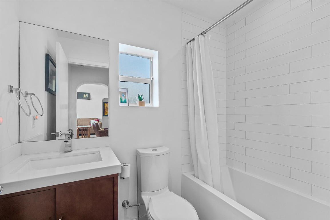 Poinsettia Heights - Residential