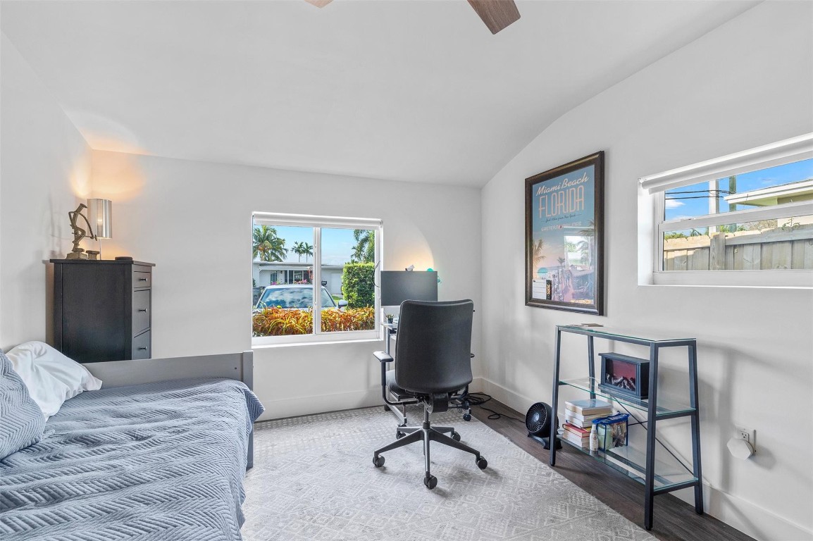 Poinsettia Heights - Residential