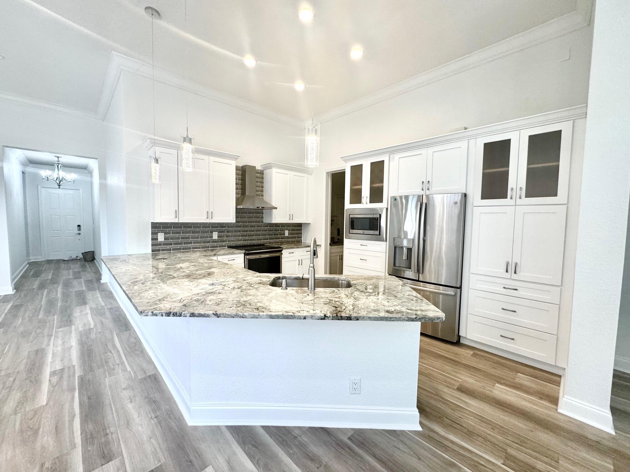 PINES ON PENNOCK LANE PUD - Residential Lease