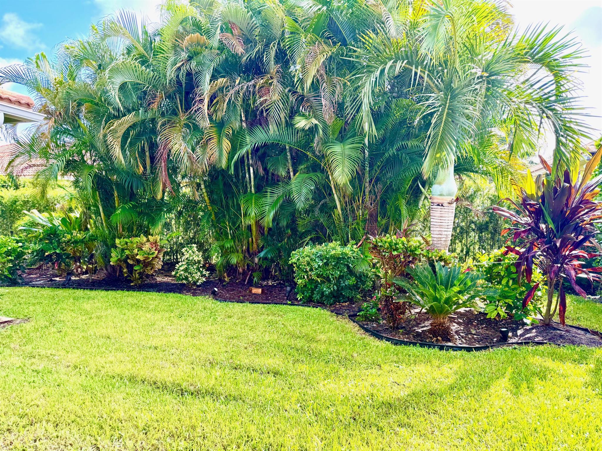 PINES ON PENNOCK LANE PUD - Residential Lease