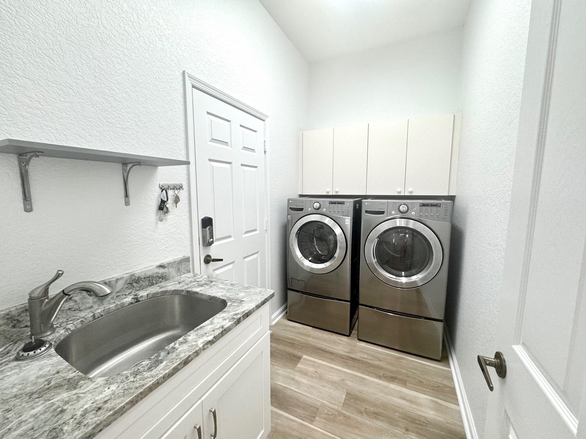 PINES ON PENNOCK LANE PUD - Residential Lease