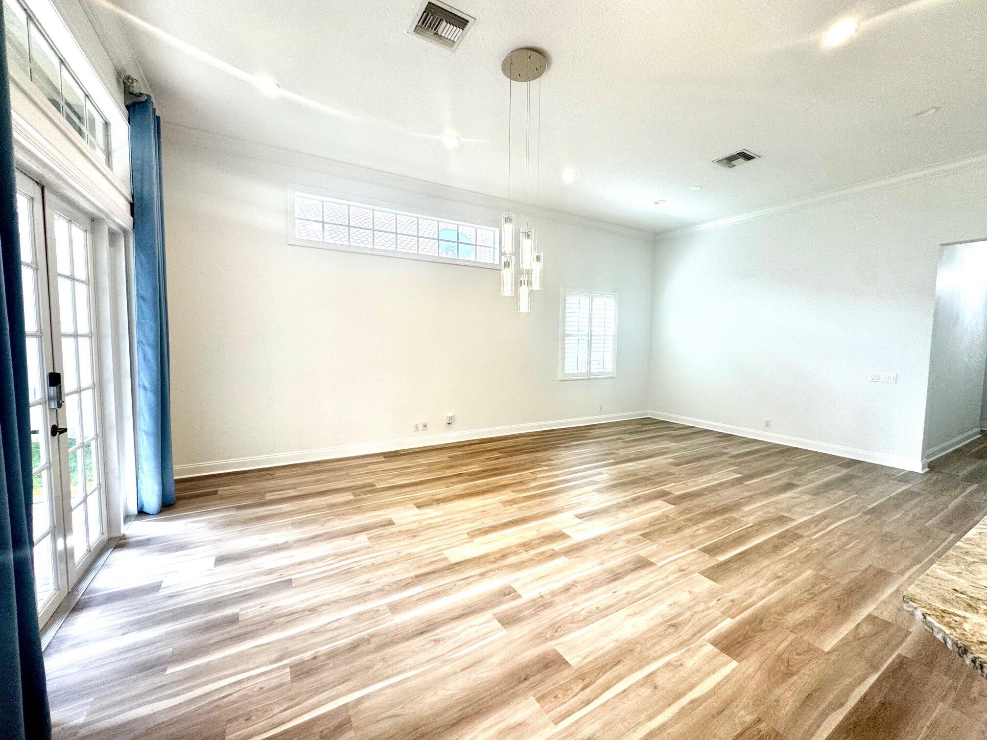 PINES ON PENNOCK LANE PUD - Residential Lease