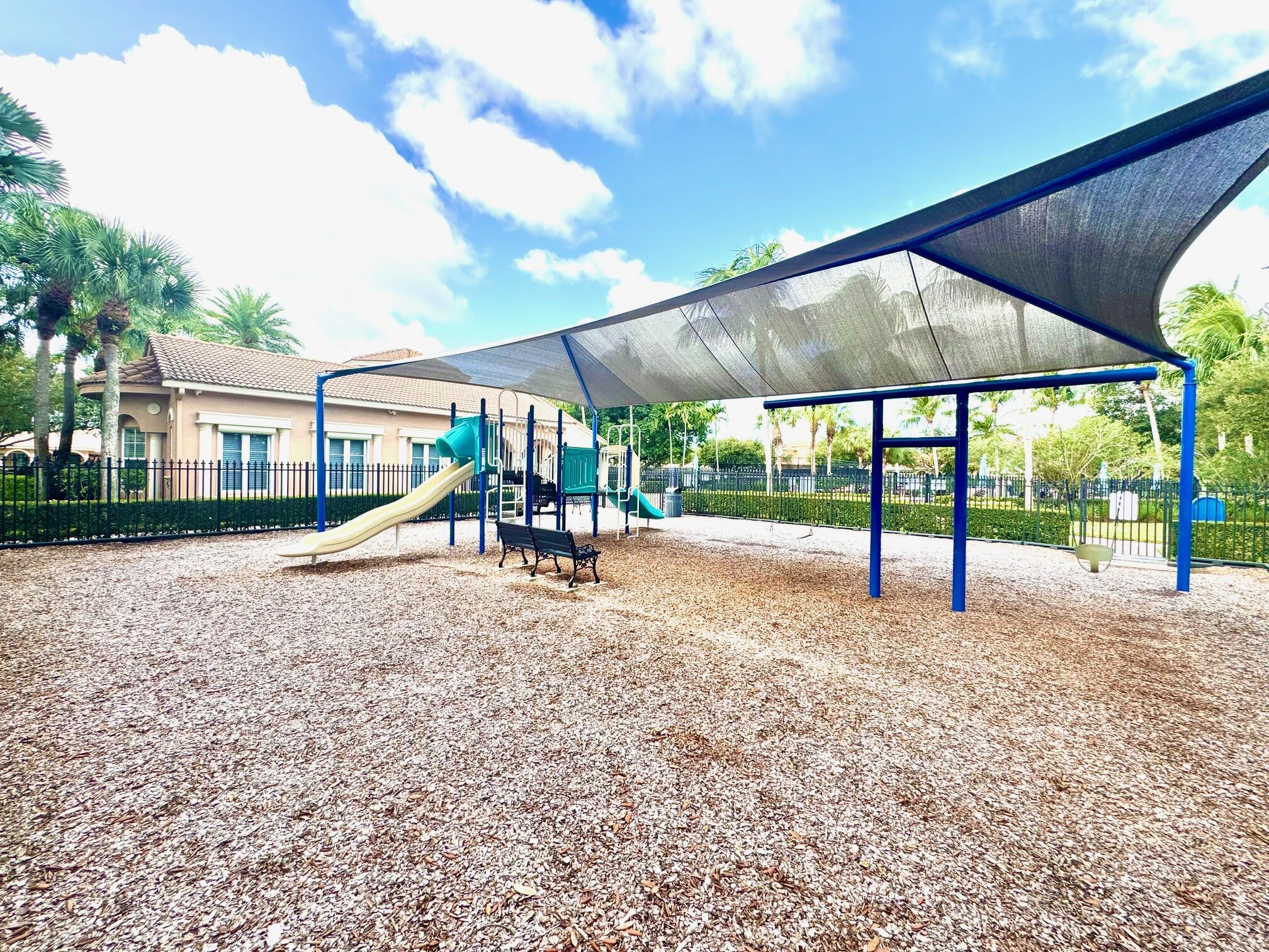 PINES ON PENNOCK LANE PUD - Residential Lease