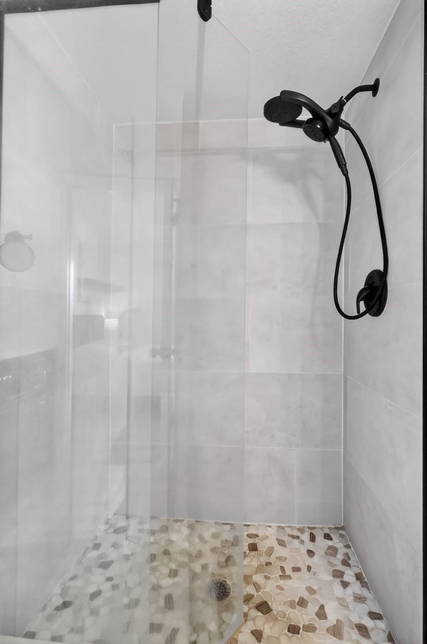 Viewpointe - Residential