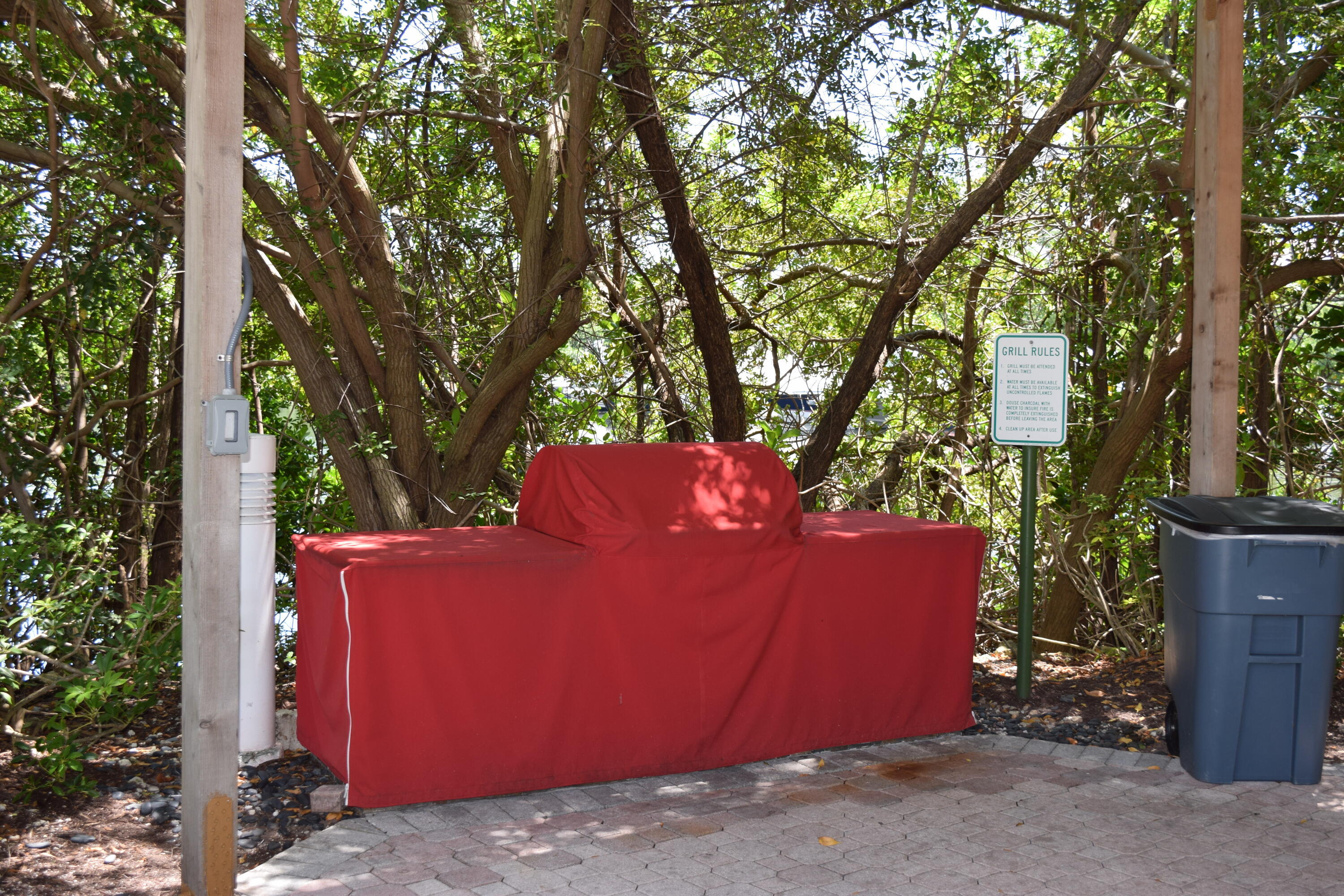 MYSTIC POINTE TOWER 600 CONDO - Residential