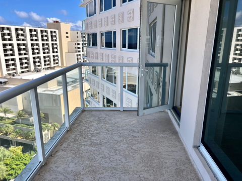 Condominium in Fort Lauderdale FL 3000 Holiday Dr Dr 18.jpg