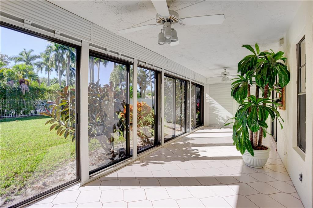 Palm Chase Lakes - Residential