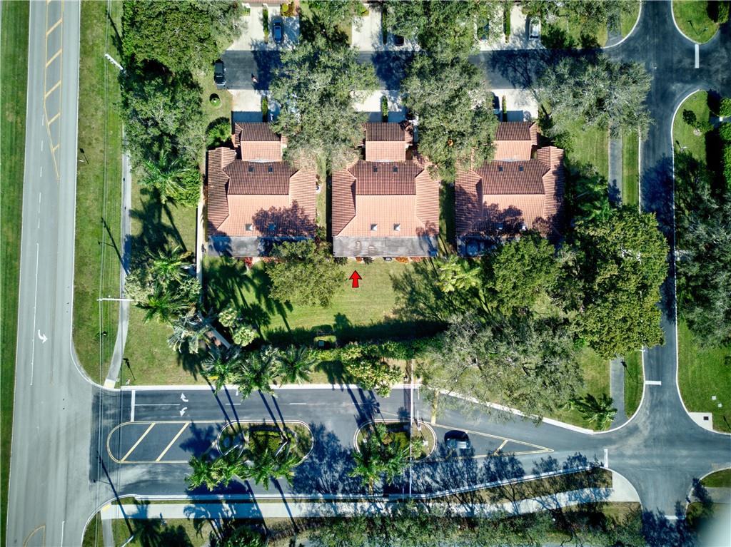 Palm Chase Lakes - Residential
