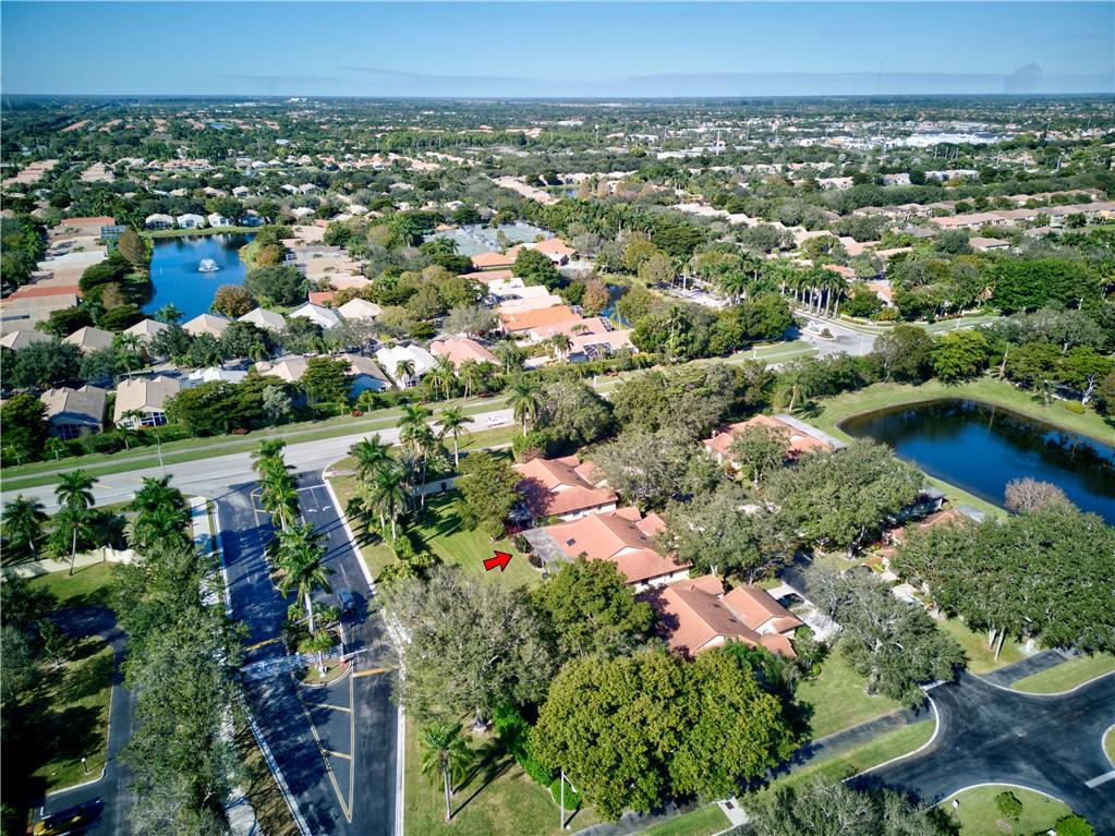 Palm Chase Lakes - Residential