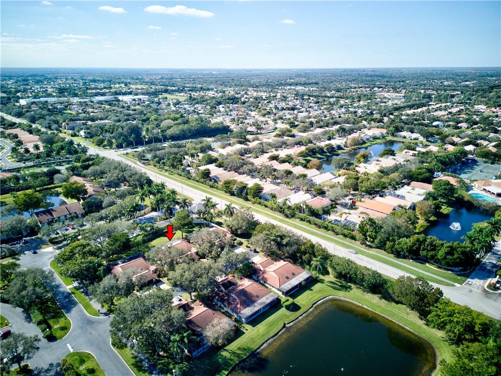 Palm Chase Lakes - Residential