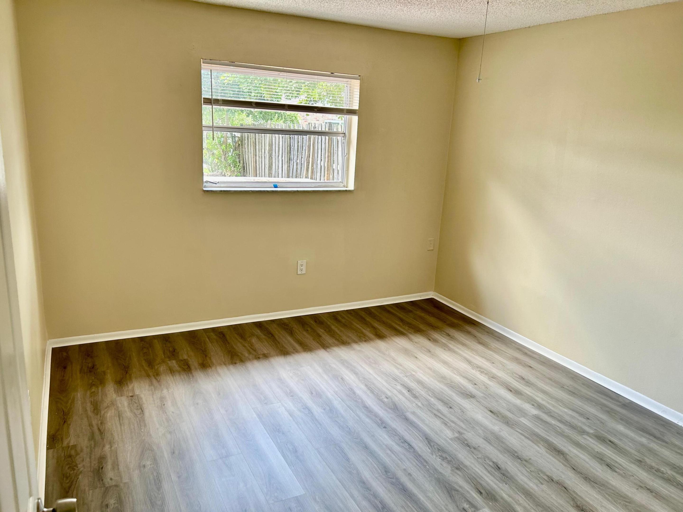 SUNRISE GOLF VLG SEC 24 - Residential