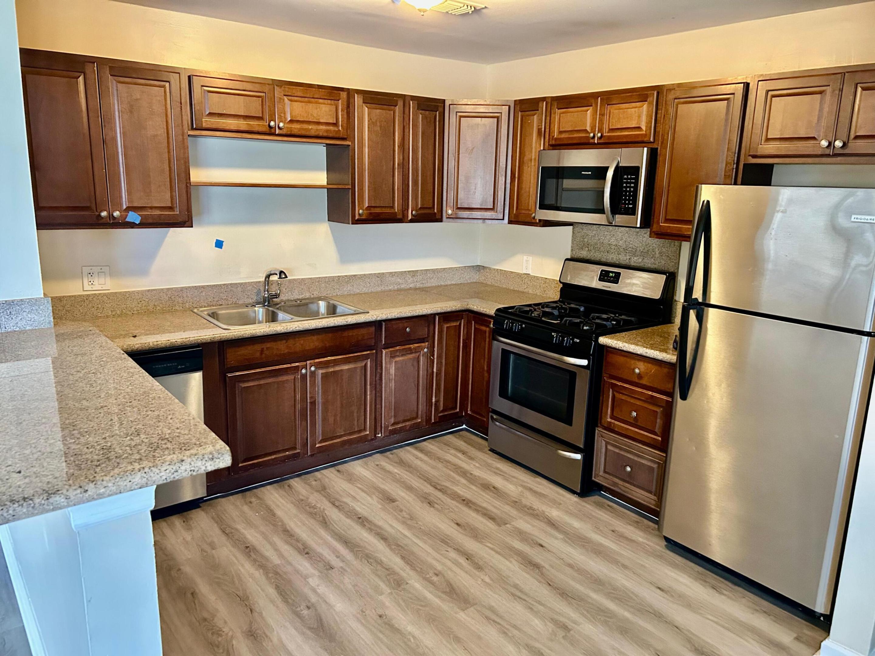 SUNRISE GOLF VLG SEC 24 - Residential