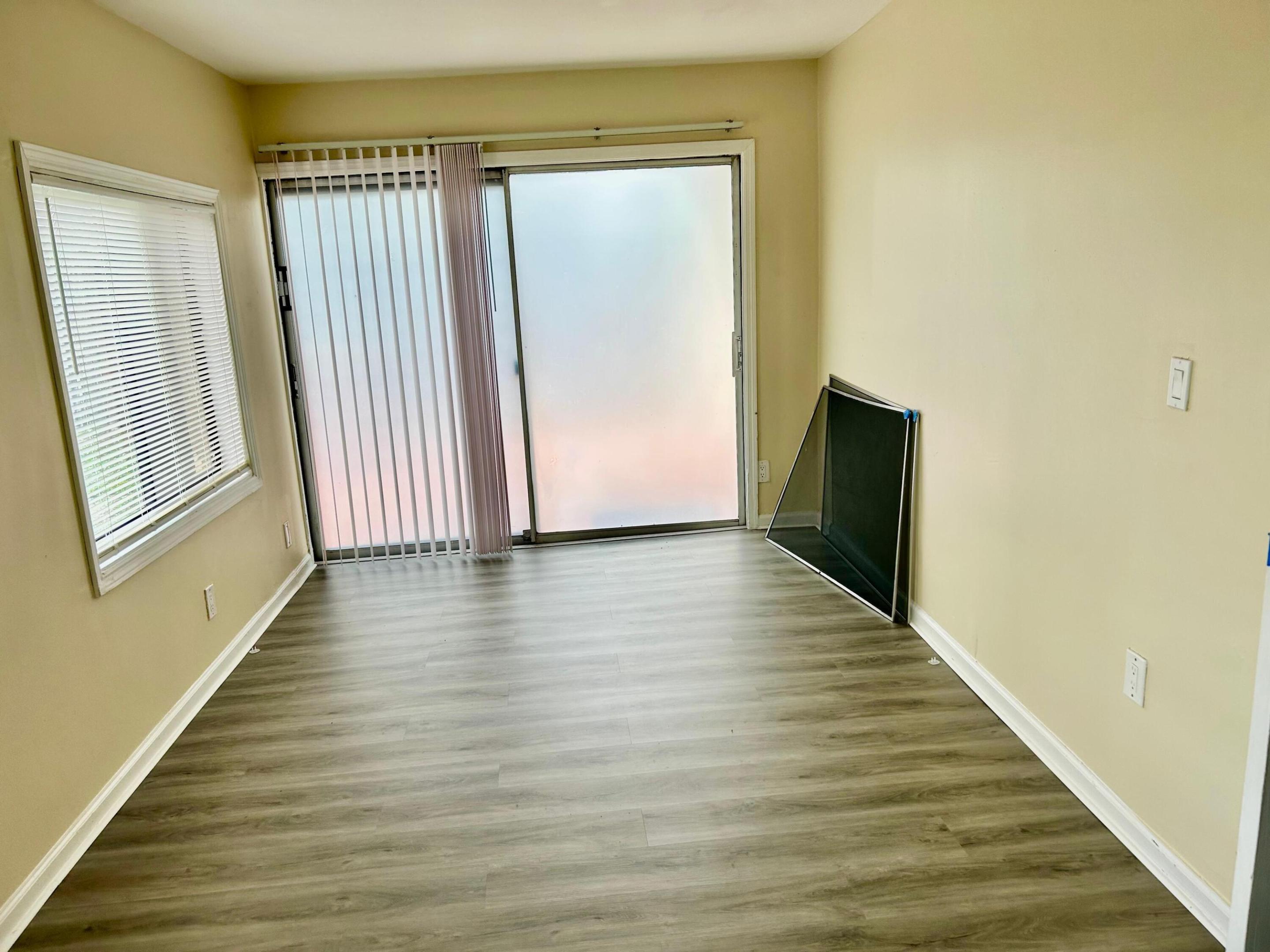 SUNRISE GOLF VLG SEC 24 - Residential