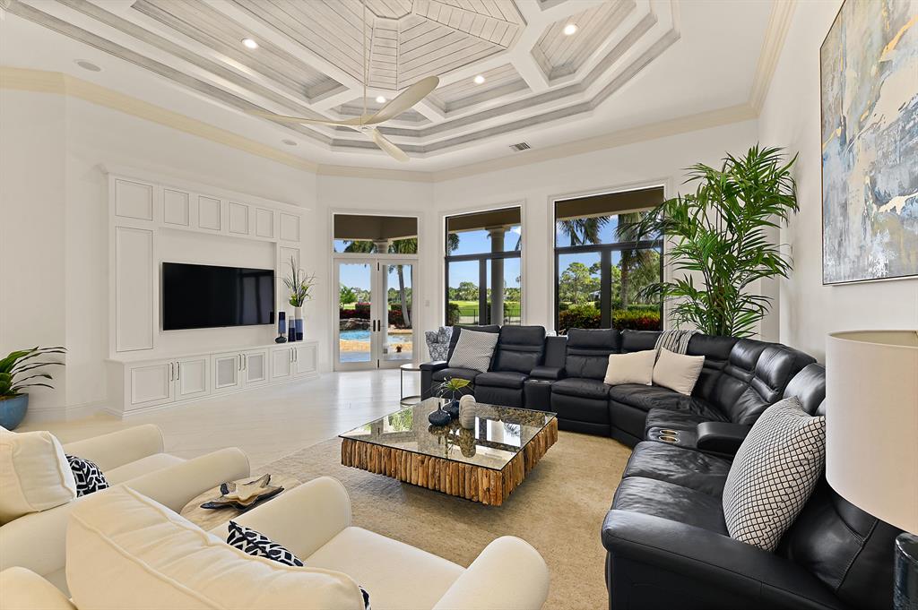 OLD PALM 3 - Residential