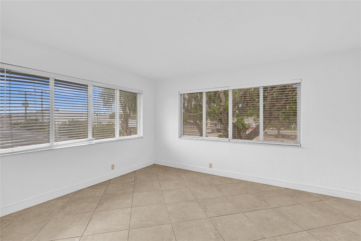 Coral Ridge Place - Residential