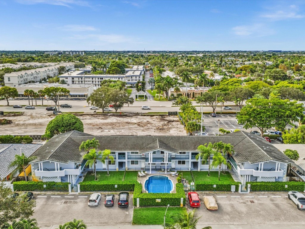 Coral Ridge Place - Residential