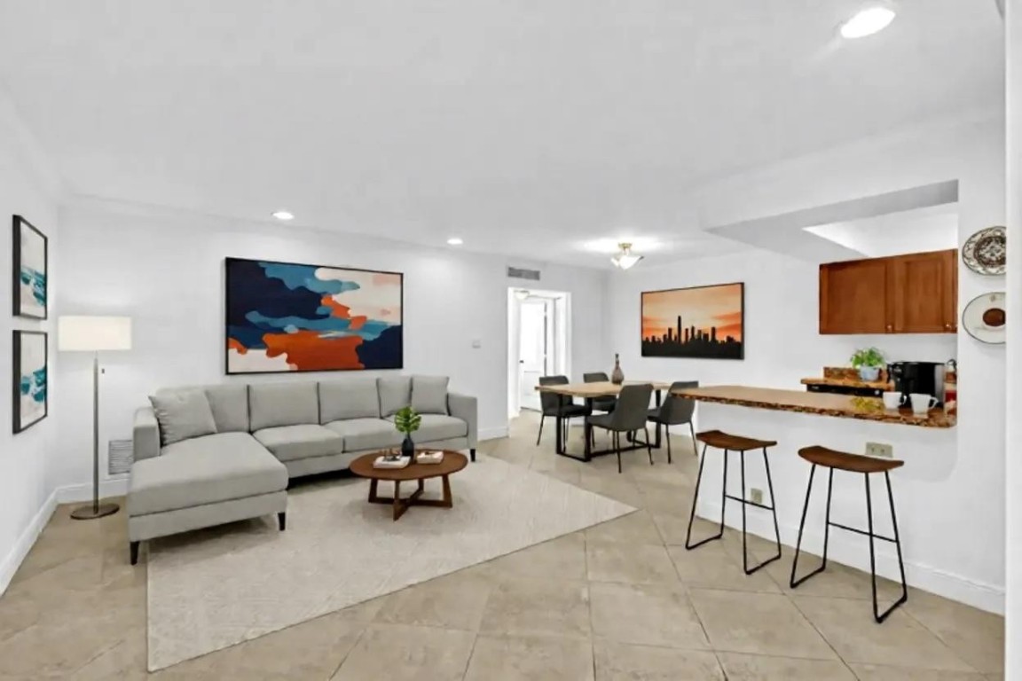 Coral Ridge Place - Residential