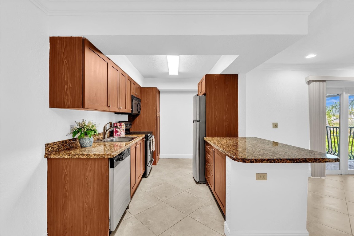 Coral Ridge Place - Residential