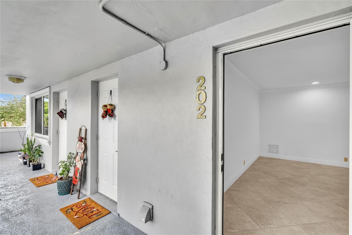 Coral Ridge Place - Residential