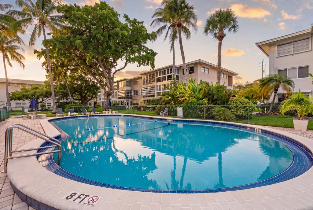 Photo of 1100 SW 12th Terrace, Fort Lauderdale, FL 33315 (MLS # B26062874)
