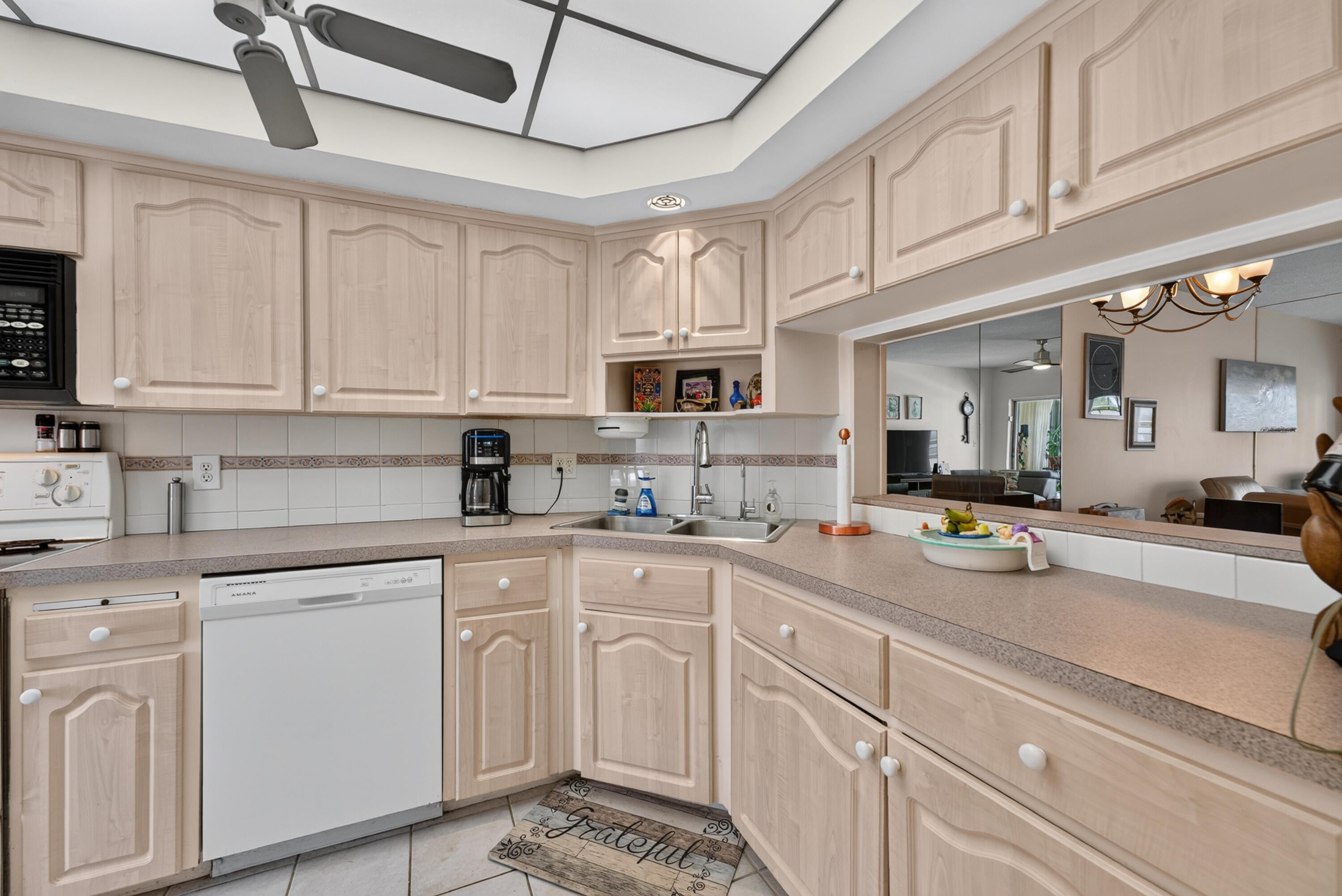 1100 SW 12th Street 208
