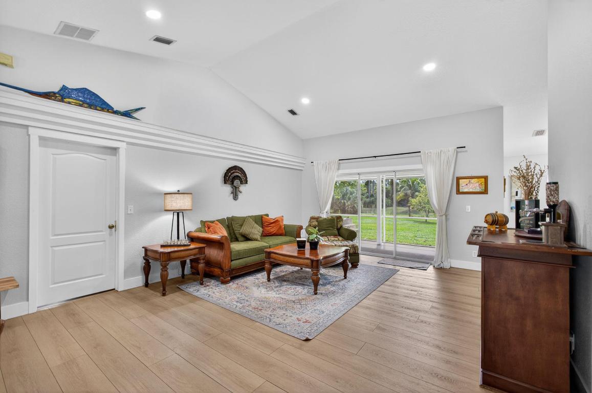 Acreage - Residential