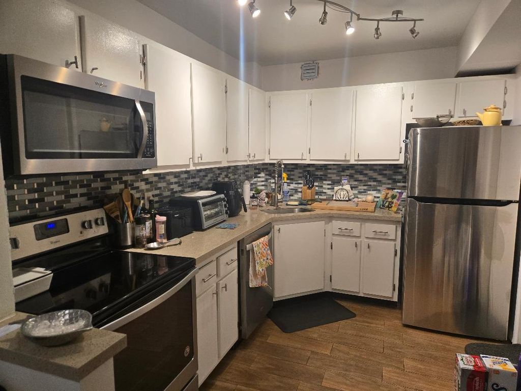 Photo of 659 W Oakland Park Blvd #108-C, Wilton Manors, FL 33311 (MLS # F10539475)