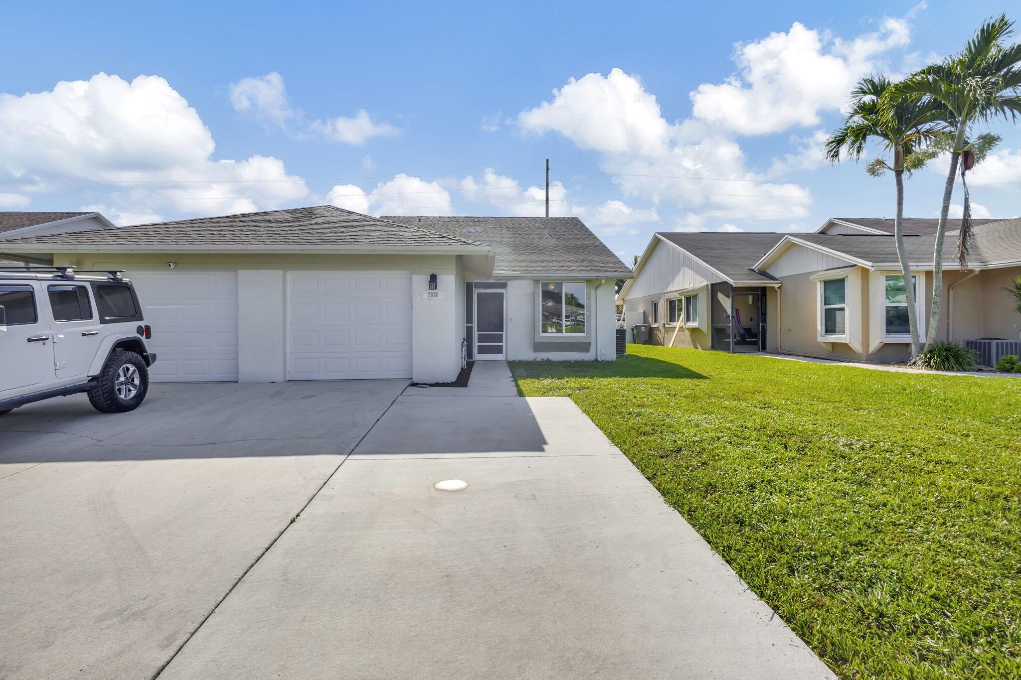 View Lake Worth, FL 33463 house