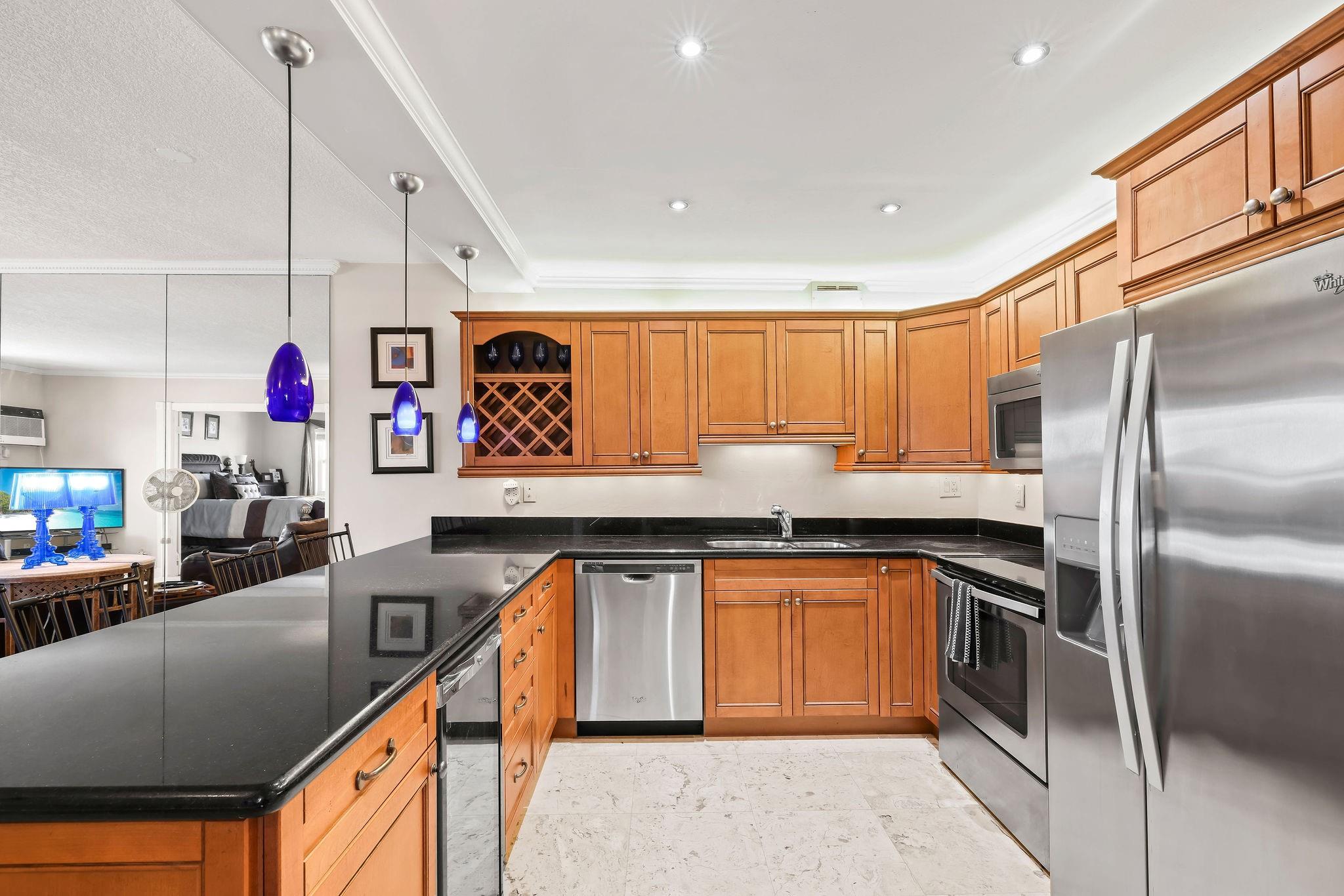 200 S Birch Rd 908