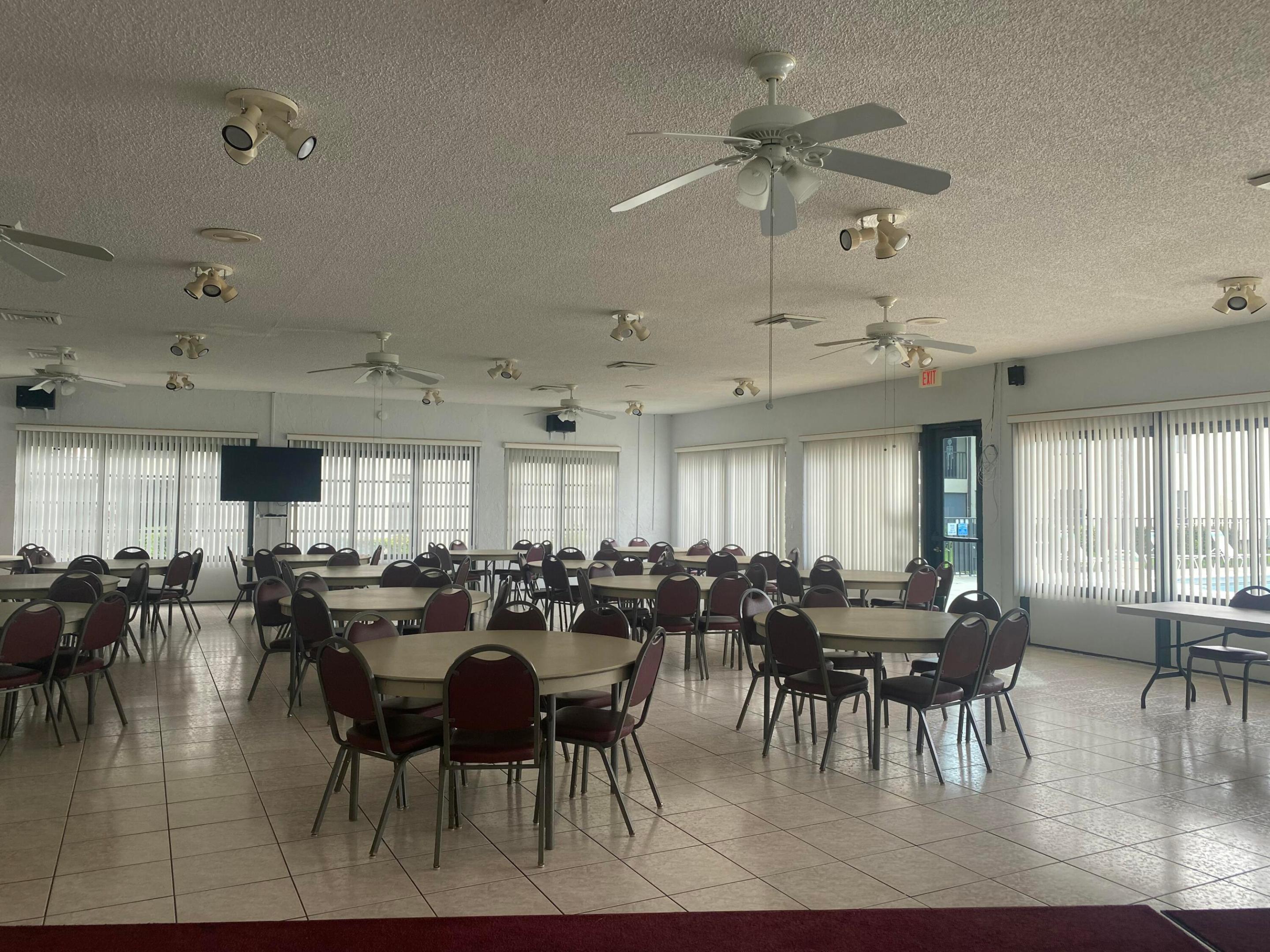 LUCERNE LAKES GOLF COLONY CONDOS 1 THRU 12 - Residential Lease