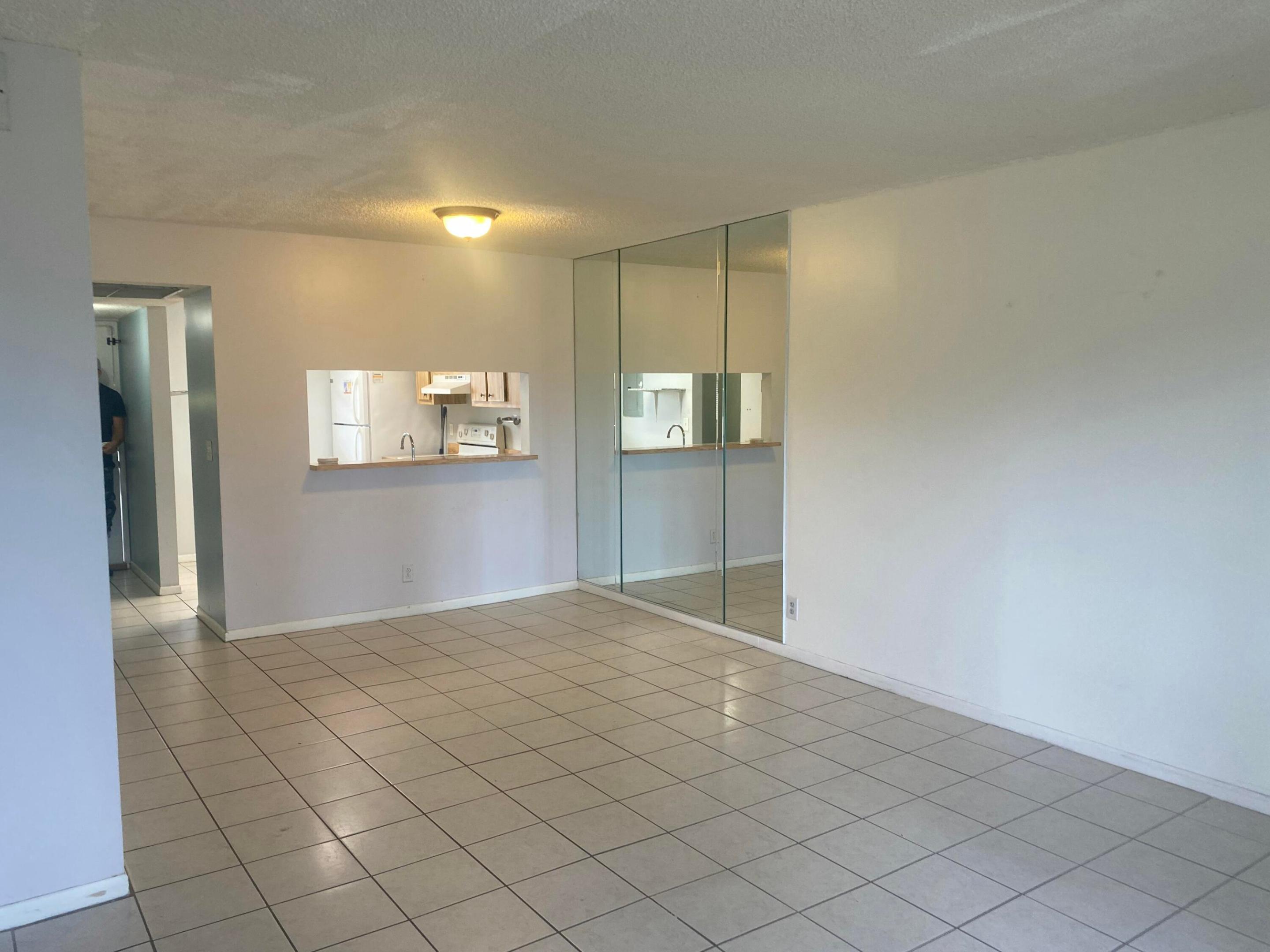 LUCERNE LAKES GOLF COLONY CONDOS 1 THRU 12 - Residential Lease