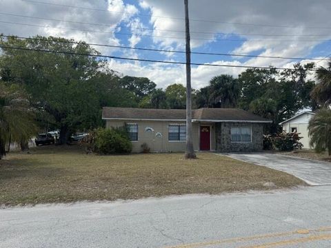 301 N 30th Street Fort Pierce FL 34947