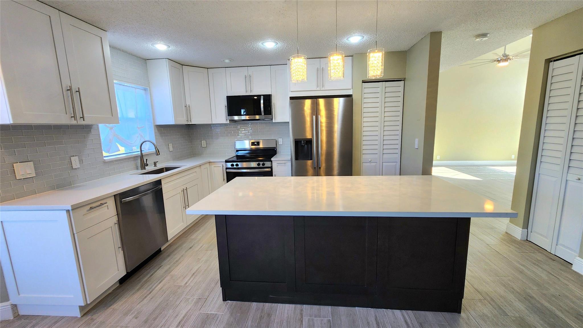 Rainbow Lakes Tr E - Residential Lease