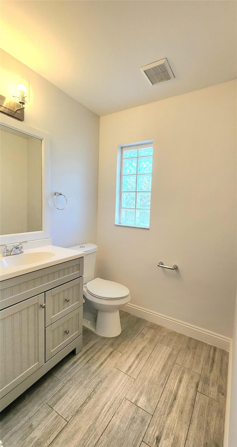 Rainbow Lakes Tr E - Residential Lease