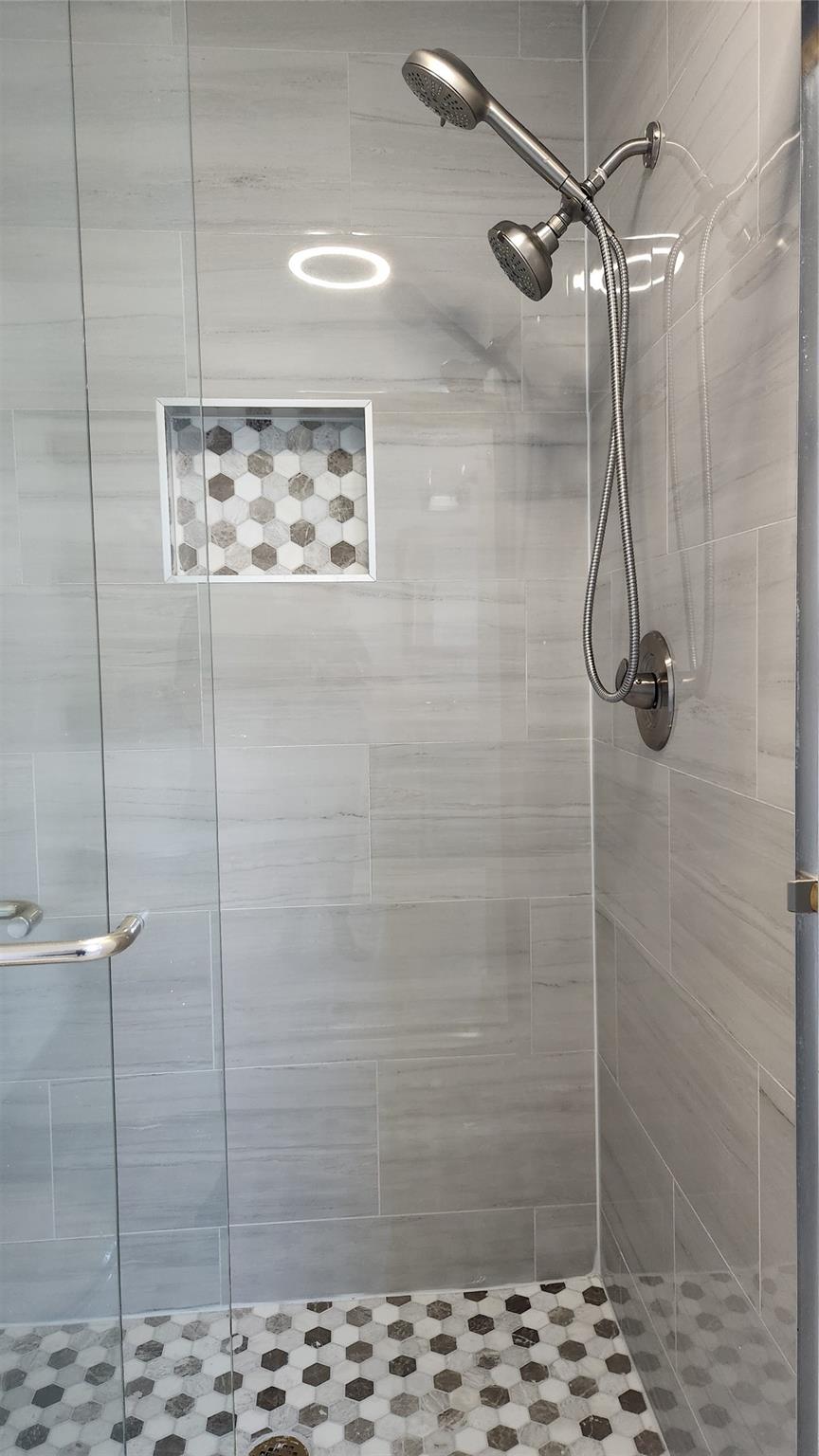 Rainbow Lakes Tr E - Residential Lease