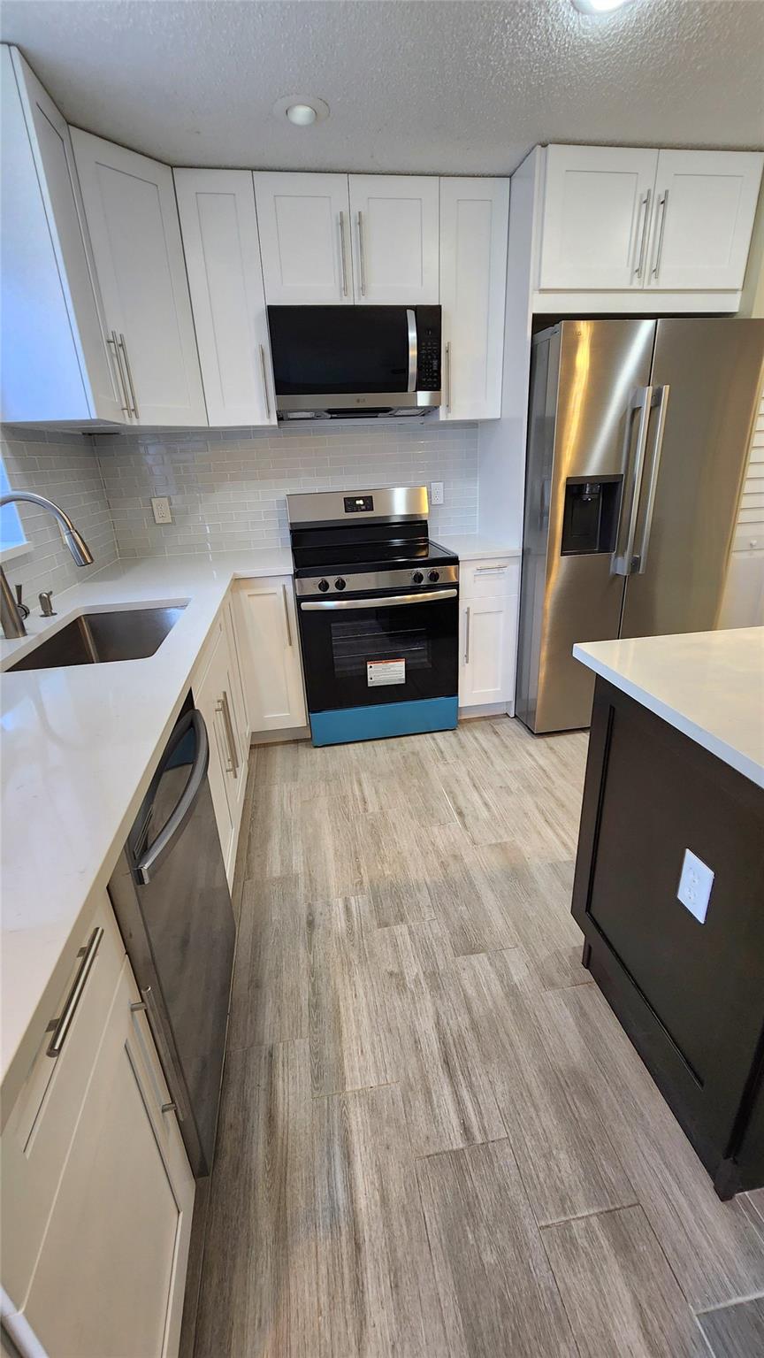 Rainbow Lakes Tr E - Residential Lease