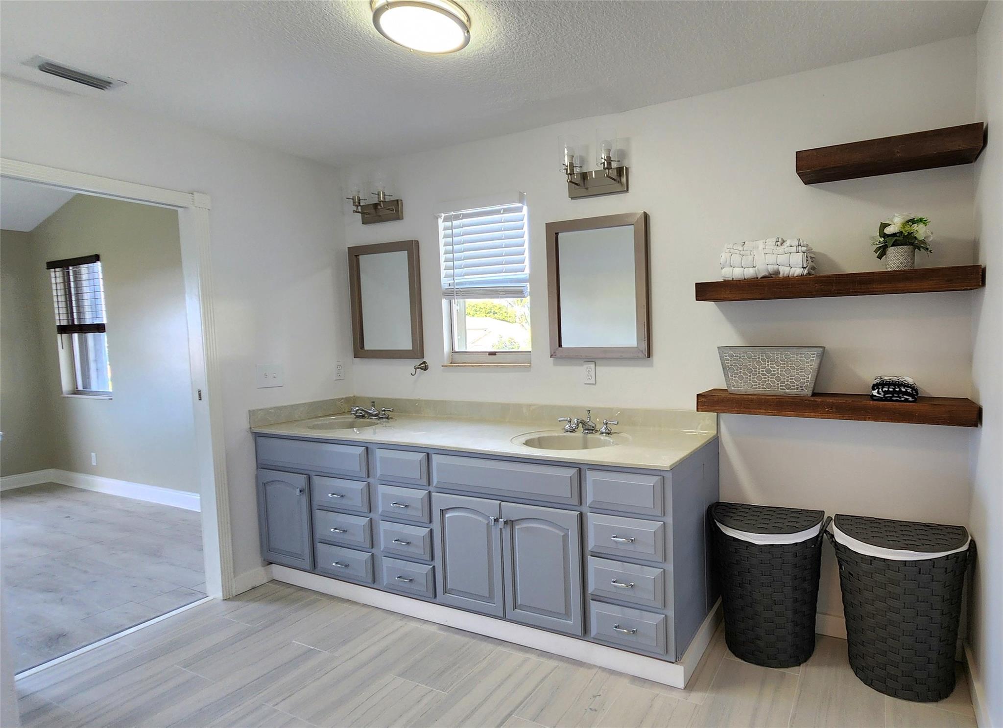 Rainbow Lakes Tr E - Residential Lease