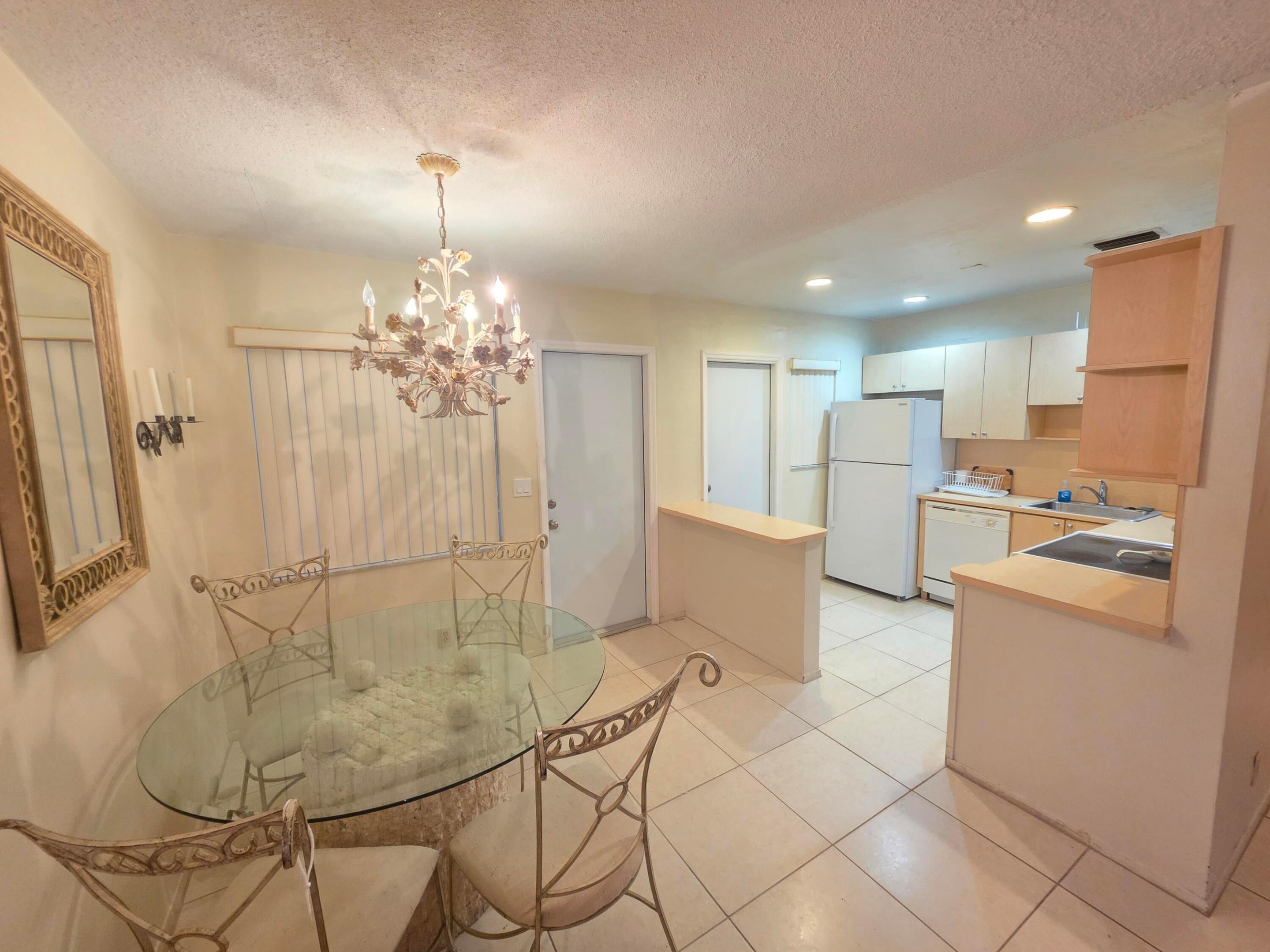 700 LAYNE Boulevard 318B