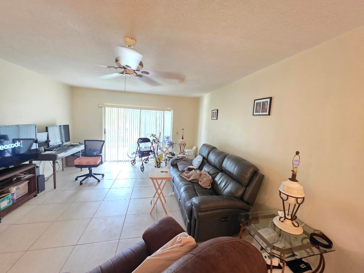 700 LAYNE Boulevard 318