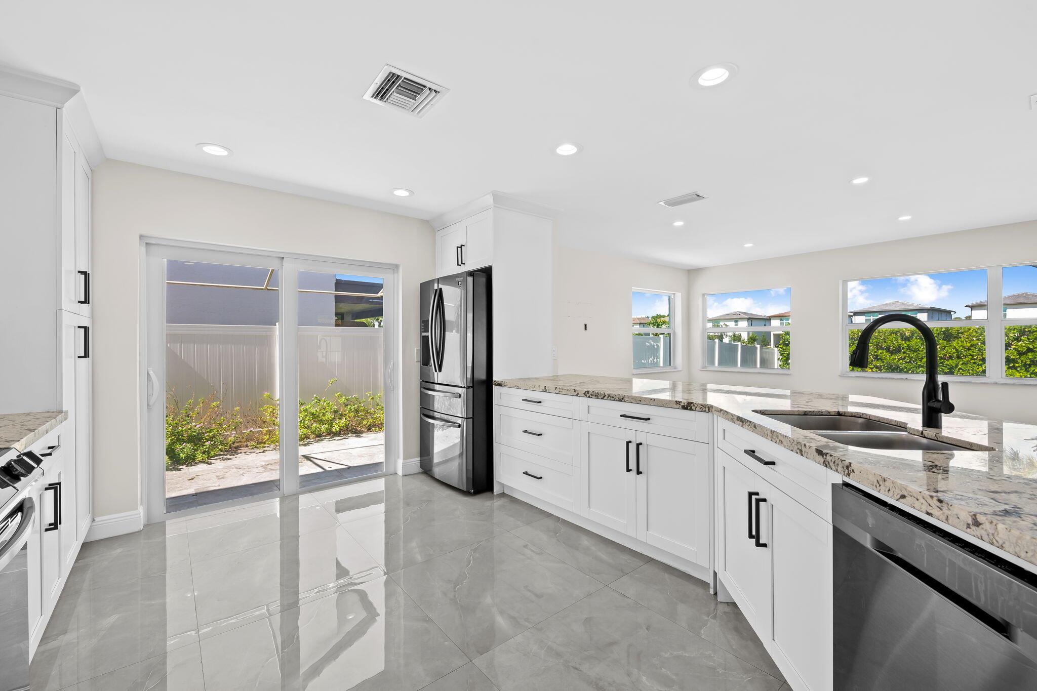 L'ERMITAGE OF BOCA - Residential