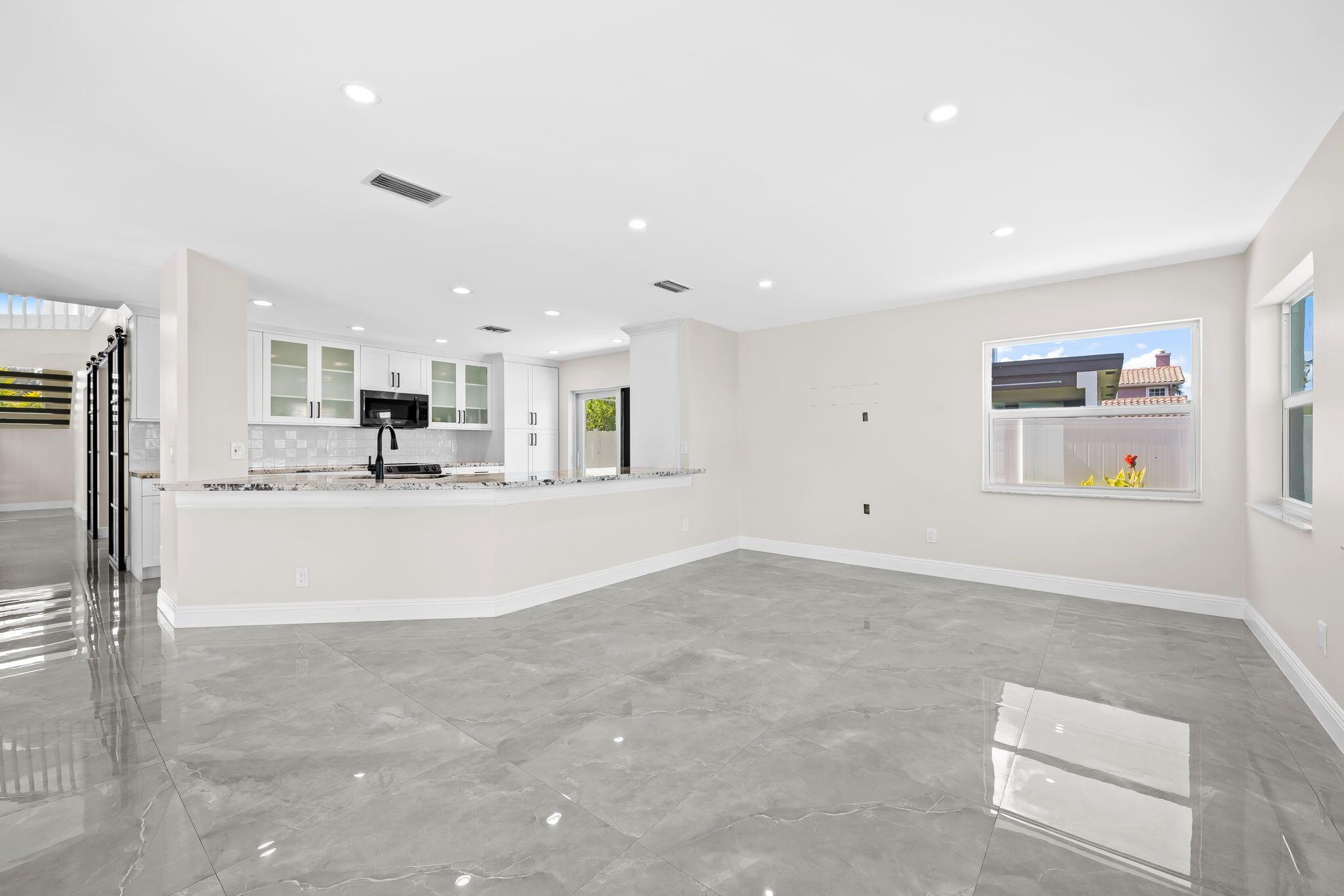 L'ERMITAGE OF BOCA - Residential